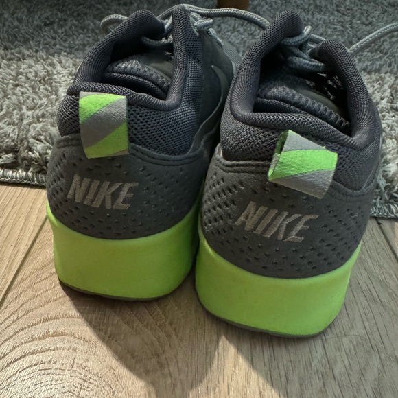 Nike Air Max Thea sneakers - Picture 2 of 5